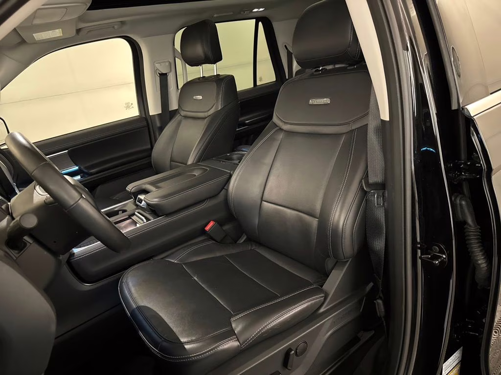 2025 Agate Black Metallic Ford Expedition Max Platinum 4X4 SUV