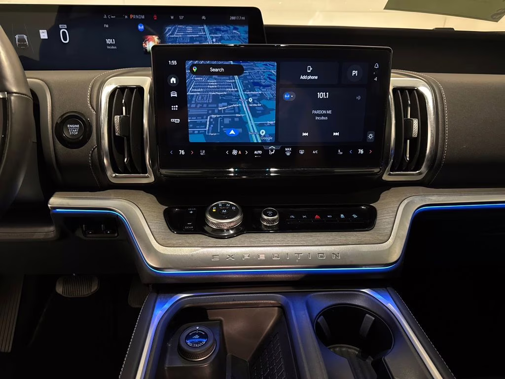 2025 Agate Black Metallic Ford Expedition Max Platinum 4X4 SUV