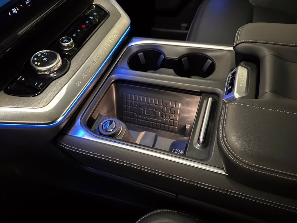 2025 Agate Black Metallic Ford Expedition Max Platinum 4X4 SUV