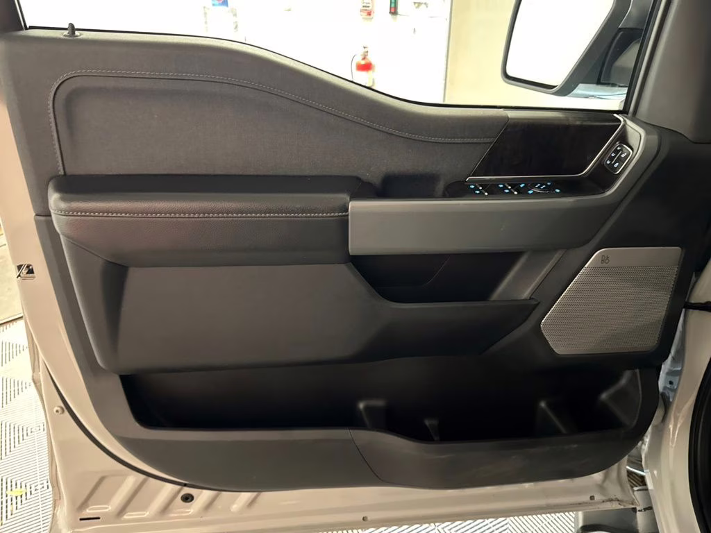 2023 Avalanche Ford F-150 Lariat 4X4 Truck