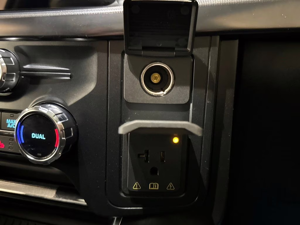 2025 Shelter Green Ford F-150 Raptor 4X4 Truck