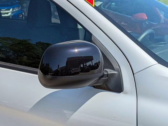 2024 White Mitsubishi Outlander Sport 2.0 LE 4X4 SUV