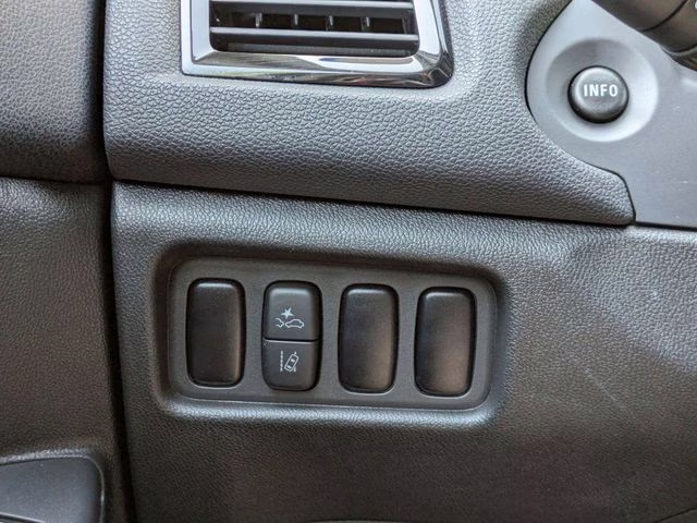 2024 White Mitsubishi Outlander Sport 2.0 LE 4X4 SUV