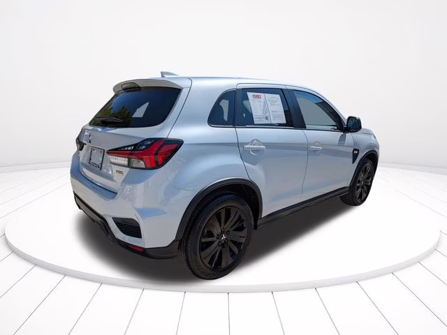 2024 White Mitsubishi Outlander Sport 2.0 LE 4X4 SUV