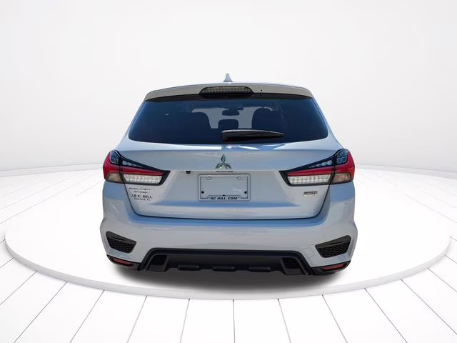 2024 White Mitsubishi Outlander Sport 2.0 LE 4X4 SUV