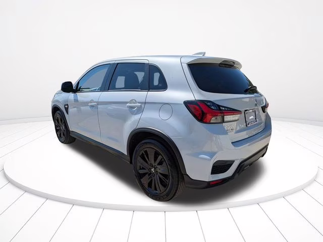 2024 White Mitsubishi Outlander Sport 2.0 LE 4X4 SUV