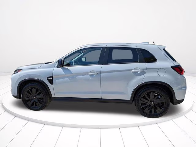 2024 White Mitsubishi Outlander Sport 2.0 LE 4X4 SUV