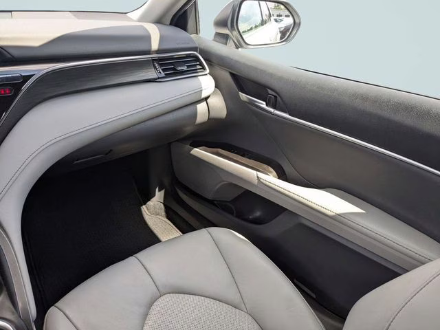 2023 Wind Chill Pearl Toyota Camry XLE FWD Sedan