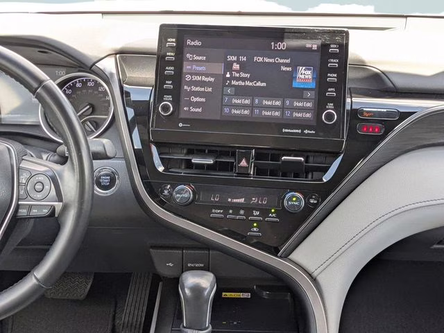 2023 Wind Chill Pearl Toyota Camry XLE FWD Sedan