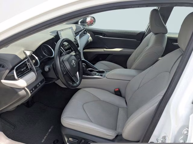 2023 Wind Chill Pearl Toyota Camry XLE FWD Sedan