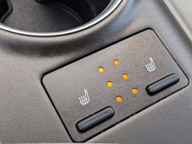 2023 Wind Chill Pearl Toyota Camry XLE FWD Sedan