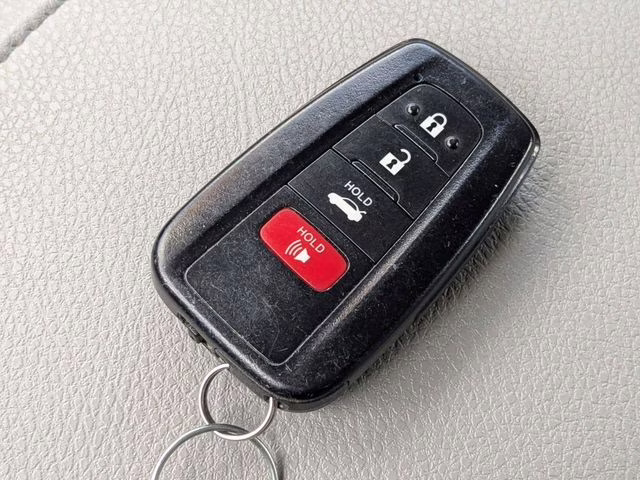 2023 Wind Chill Pearl Toyota Camry XLE FWD Sedan