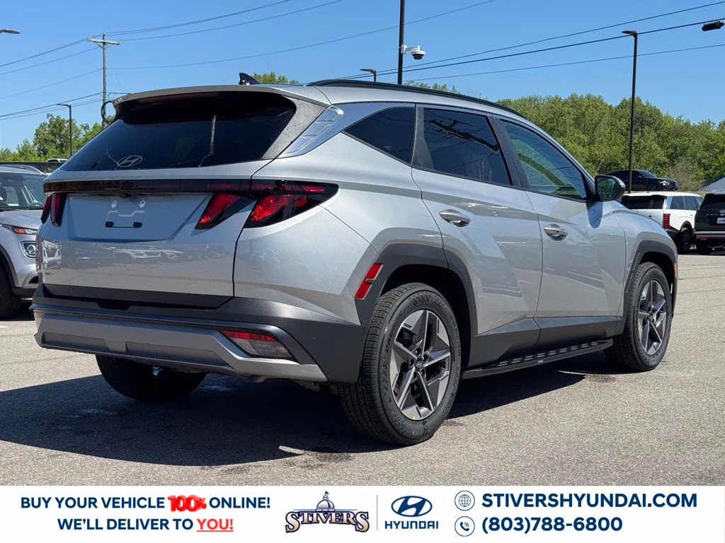2026 Shimmering Silver Hyundai Tucson SEL FWD SUV