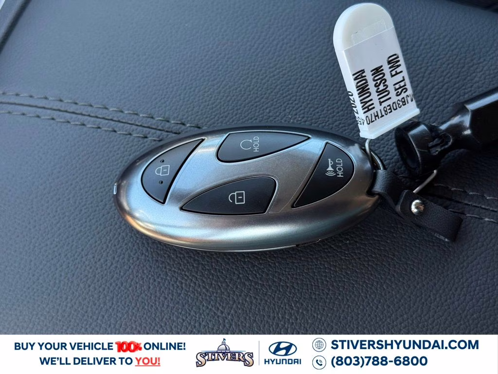 2026 Shimmering Silver Hyundai Tucson SEL FWD SUV