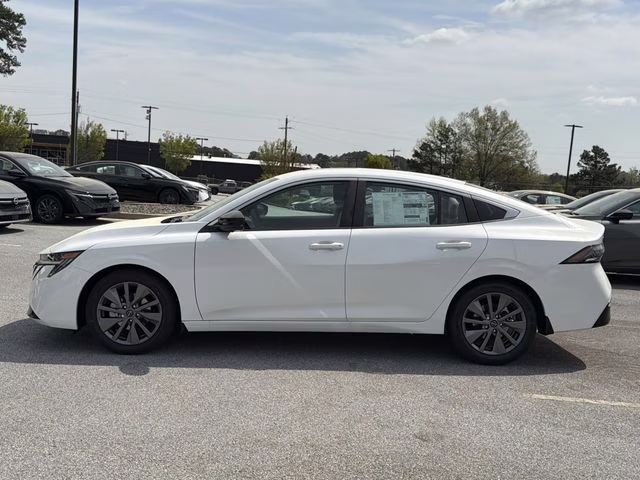 2026 Aspen White Tricoat Nissan Sentra SL FWD Sedan