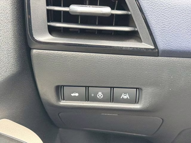 2026 Aspen White Tricoat Nissan Sentra SL FWD Sedan