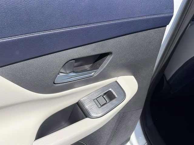 2026 Aspen White Tricoat Nissan Sentra SL FWD Sedan