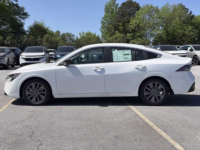2026 Aspen White Tricoat Nissan Sentra SL FWD Sedan