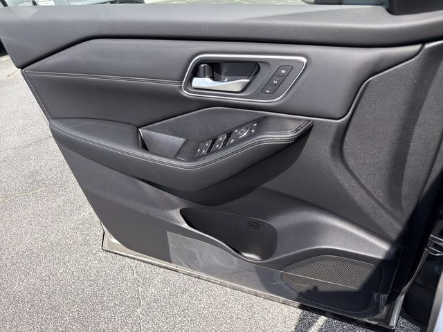 2026 Champagne Silver Metallic Nissan Rogue Platinum AWD SUV