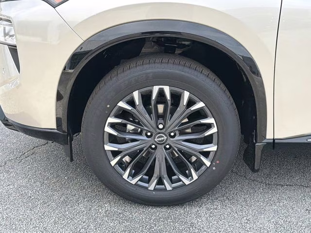 2026 Champagne Silver Metallic Nissan Rogue Platinum AWD SUV