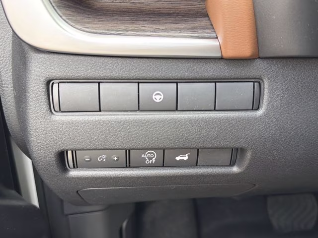 2026 Everest White Pearl Tricoat Nissan Rogue Platinum AWD SUV