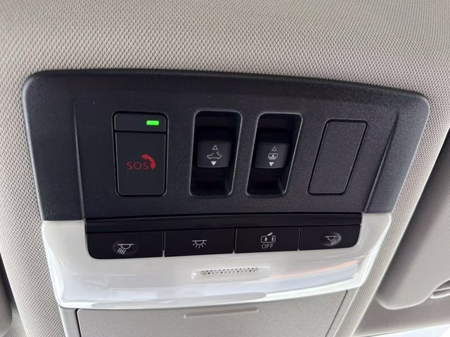 2026 Everest White Pearl Tricoat Nissan Rogue Platinum AWD SUV