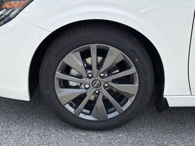 2026 Aspen White Tricoat Nissan Sentra SL FWD Sedan