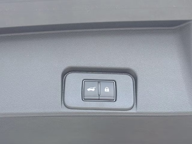 2026 Everest White Pearl Tricoat Nissan Rogue Platinum AWD SUV