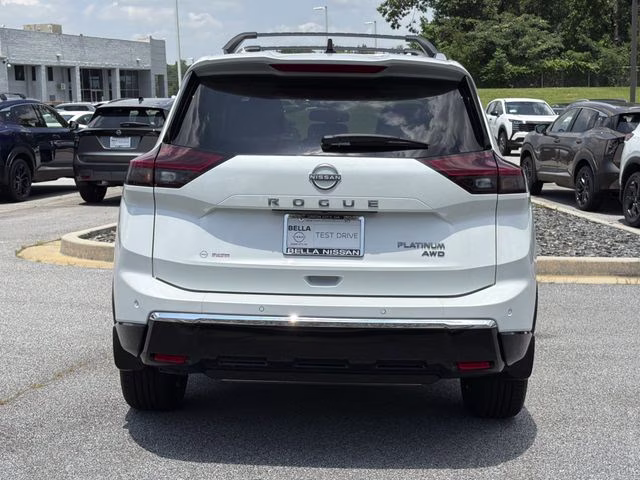 2026 Everest White Pearl Tricoat Nissan Rogue Platinum AWD SUV
