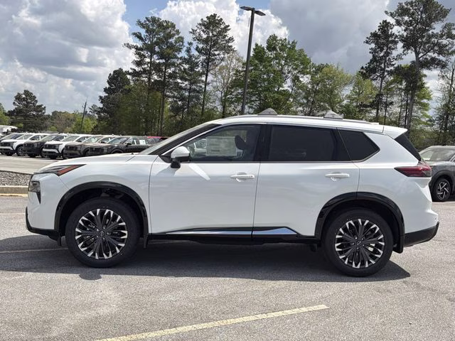 2026 Everest White Pearl Tricoat Nissan Rogue Platinum AWD SUV