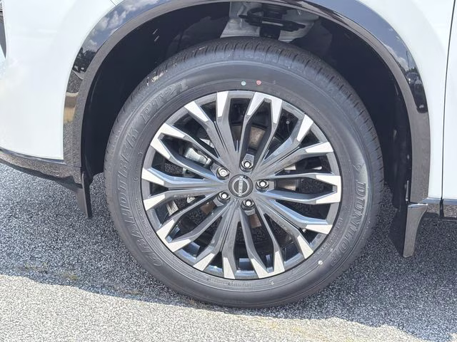 2026 Everest White Pearl Tricoat Nissan Rogue Platinum AWD SUV