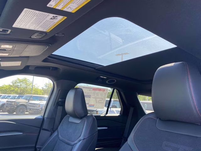 2026 White Ford Explorer ST 4X4 SUV