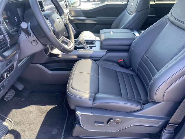 2026 Avalanche Ford F-150 Platinum 4X4 Truck