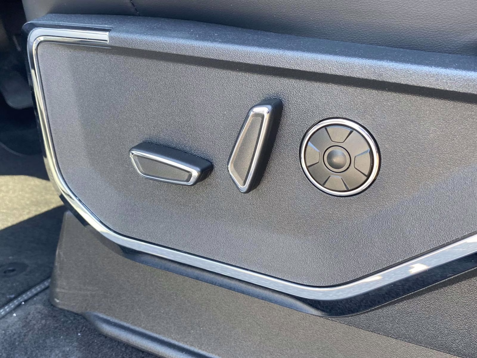 2026 Avalanche Ford F-150 Platinum 4X4 Truck