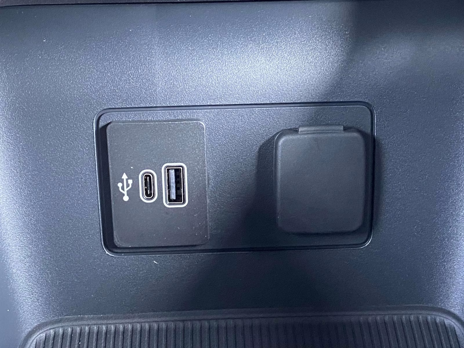 2026 White Metallic Ford Explorer ST 4X4 SUV