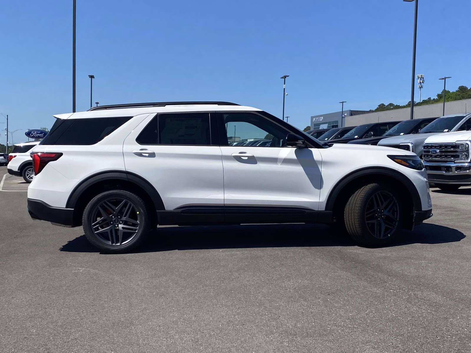 2026 White Ford Explorer ST 4X4 SUV