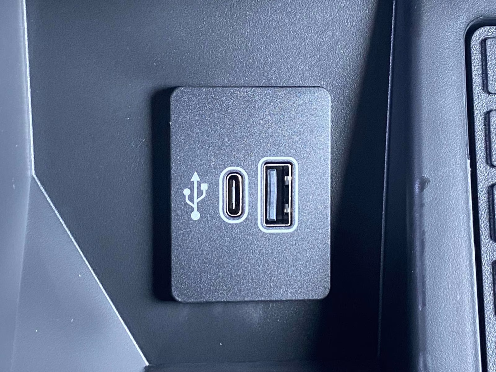 2026 Avalanche Ford F-150 Platinum 4X4 Truck