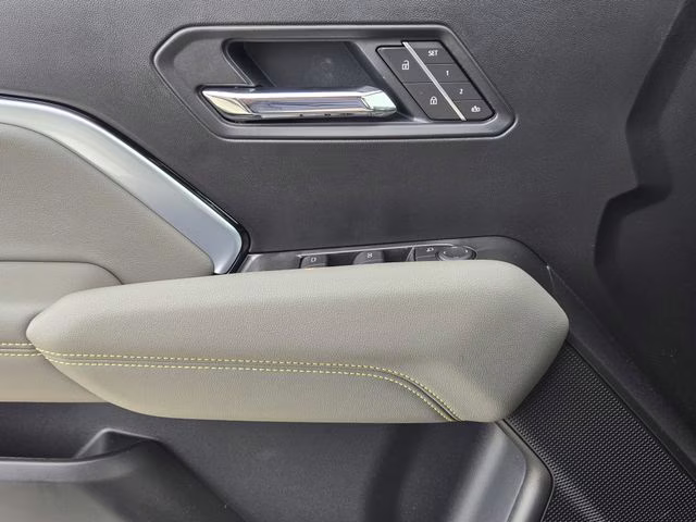 2026 Sterling Gray Metallic Chevrolet Colorado ZR2 4X4 Truck