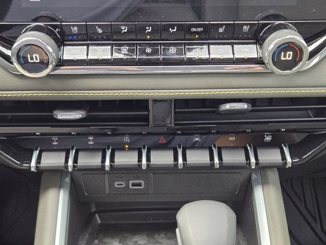 2026 White Sands Chevrolet Colorado ZR2 4X4 Truck