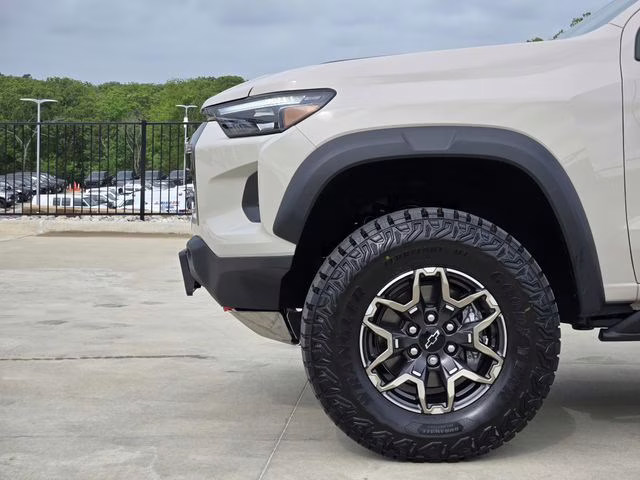 2026 White Sands Chevrolet Colorado ZR2 4X4 Truck