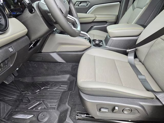 2026 White Sands Chevrolet Colorado ZR2 4X4 Truck