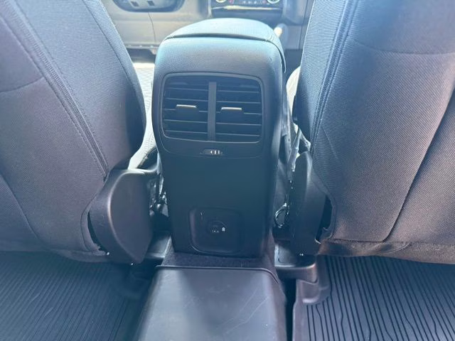 2022 Red Metallic Ford Escape SE FWD SUV
