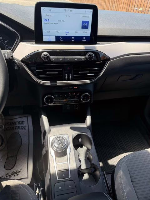 2022 Red Metallic Ford Escape SE FWD SUV