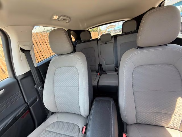 2022 Red Metallic Ford Escape SE FWD SUV