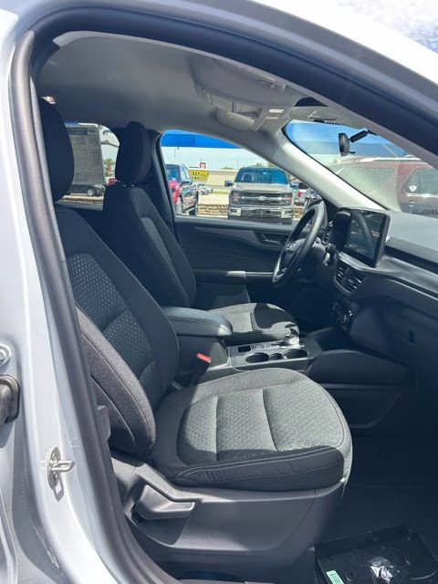 2026 Silver Metallic Ford Escape Active FWD SUV