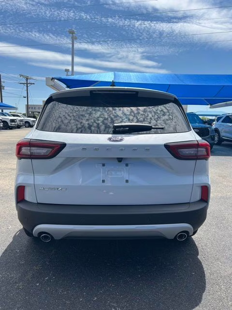 2026 Silver Metallic Ford Escape Active FWD SUV