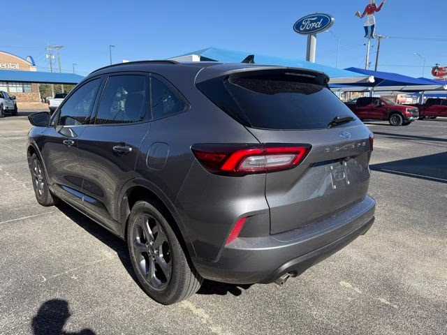 2024 Gray Metallic Ford Escape ST-Line FWD SUV