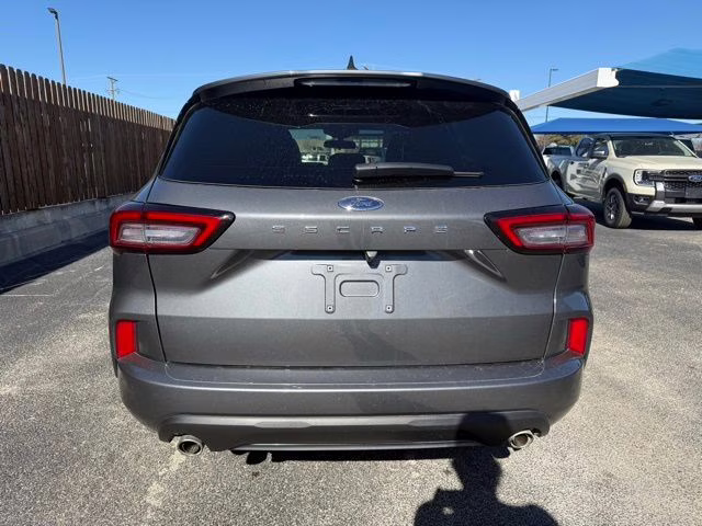 2024 Gray Metallic Ford Escape ST-Line FWD SUV