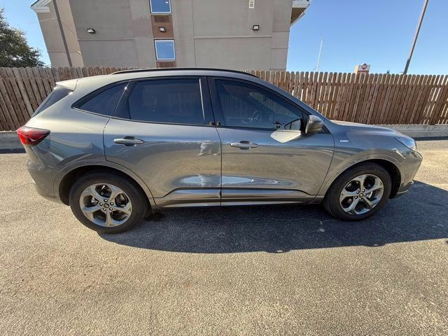 2024 Gray Metallic Ford Escape ST-Line FWD SUV