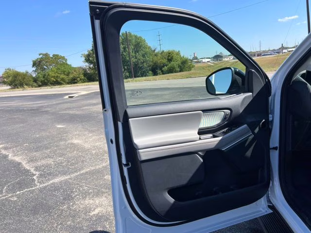 2025 Oxford White Ford Expedition Max Active RWD SUV